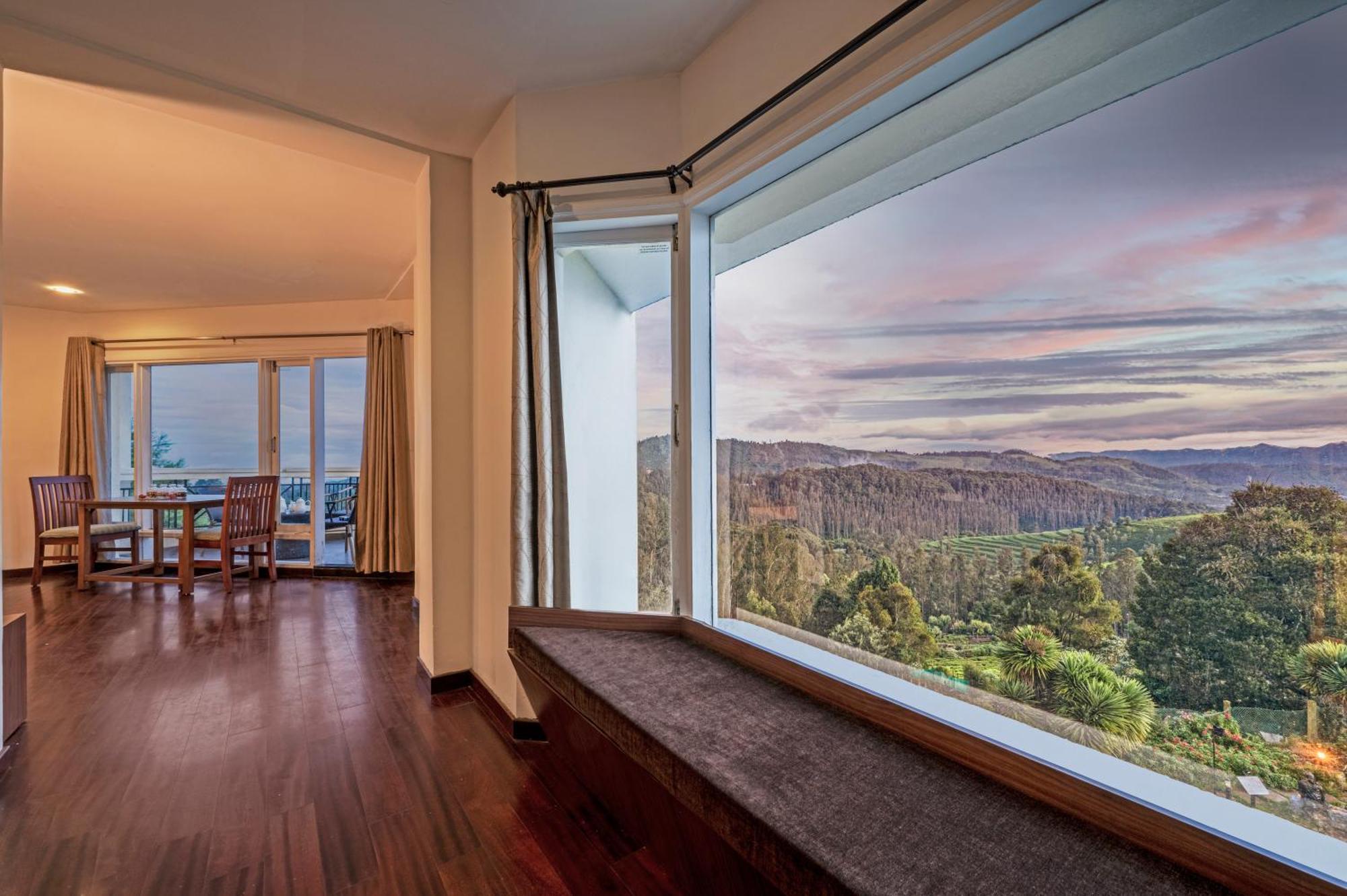 Valley View Premier Room Balcony