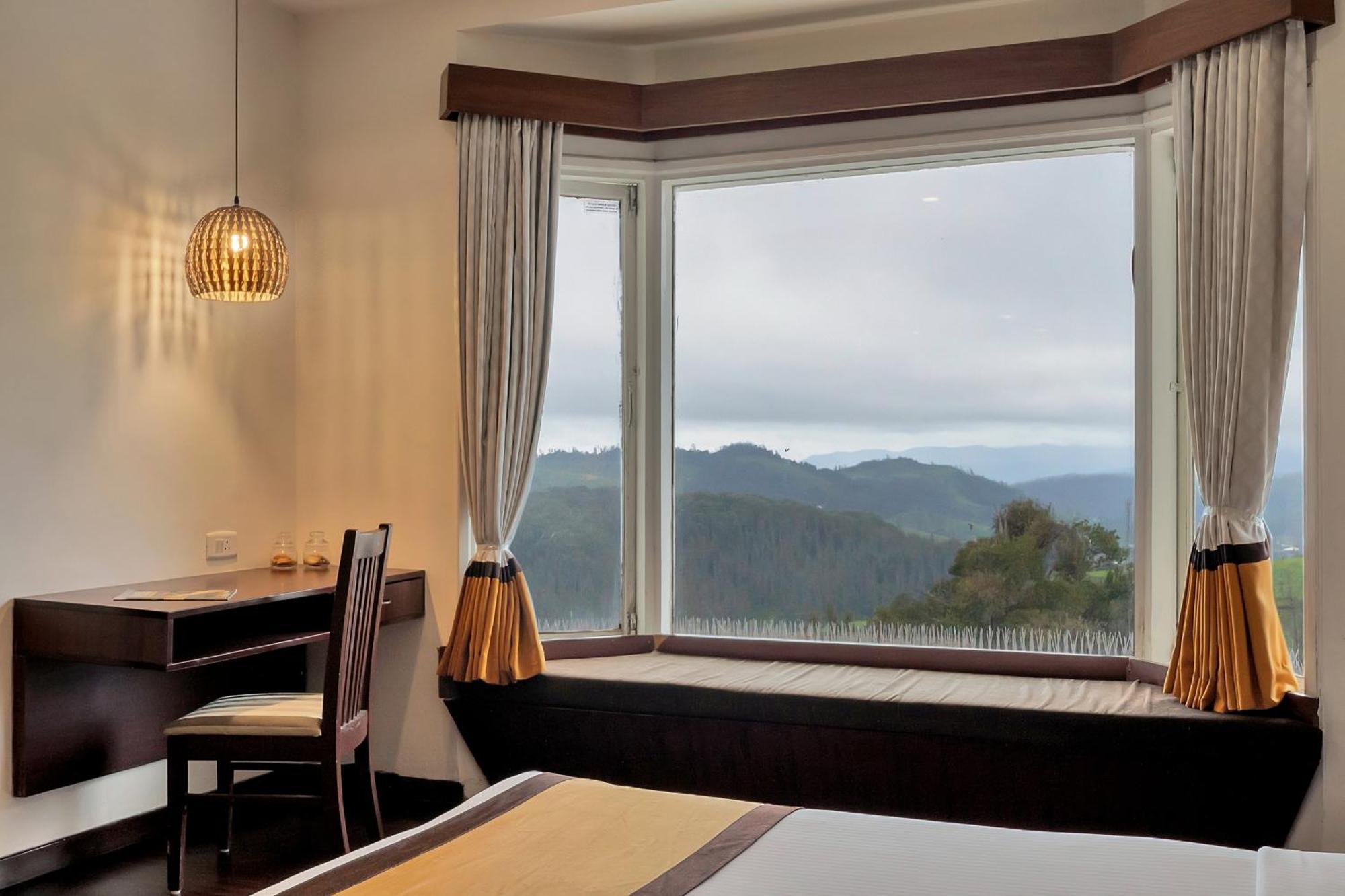 Valley View Premier Room